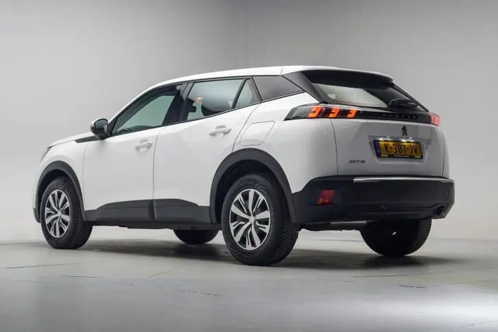 Peugeot 2008 2021 photo 3