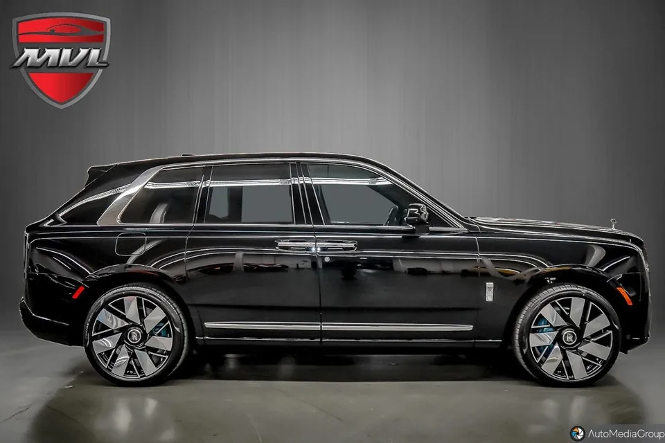 Rolls-Royce Cullinan 2025 photo 4