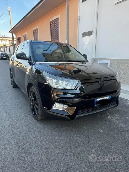 KG Mobility Tivoli 2016 photo 2