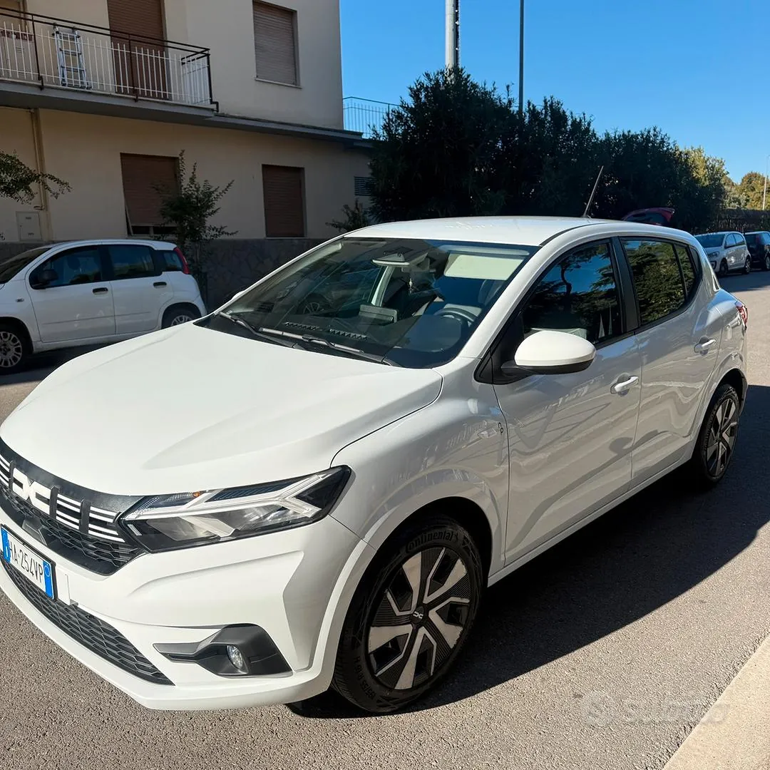 Dacia Sandero Essential 2025 photo 3