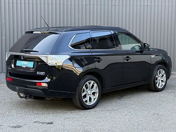 Mitsubishi Outlander 2015 photo 4