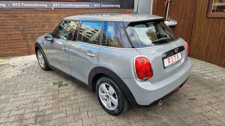 Mini Cooper D 2018 photo 5