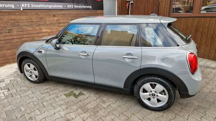 Mini Cooper D 2018 photo 4
