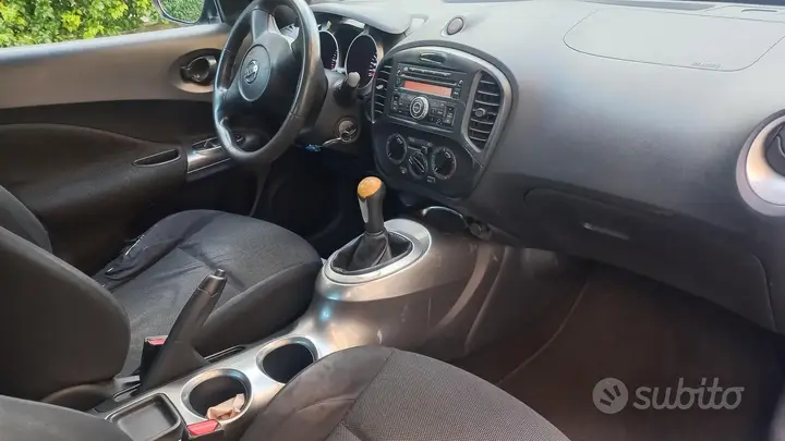 Nissan Juke 2011 photo 4