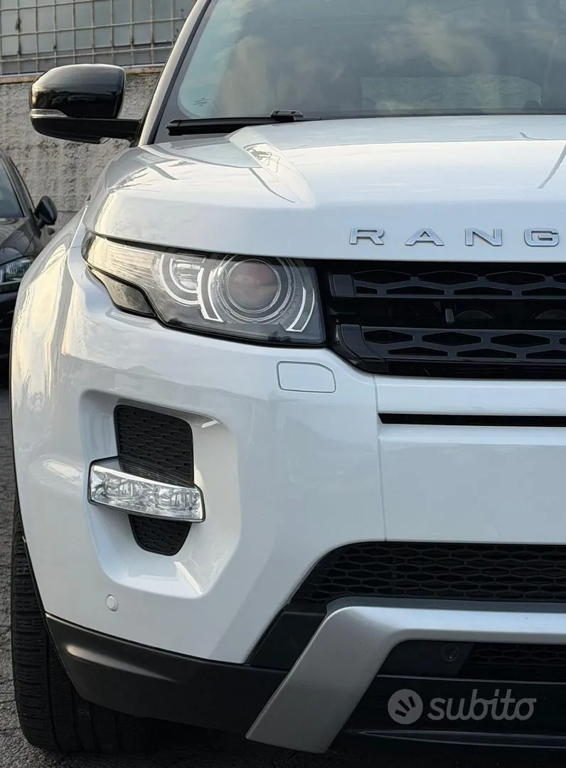 Land Rover Range Rover Evoque 2012 photo 3