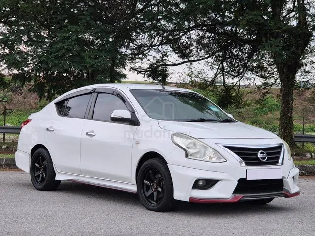 Nissan Almera
