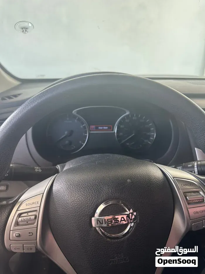 Nissan Altima 2017 photo 2