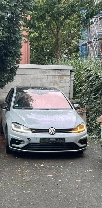 Volkswagen Golf 7 R
