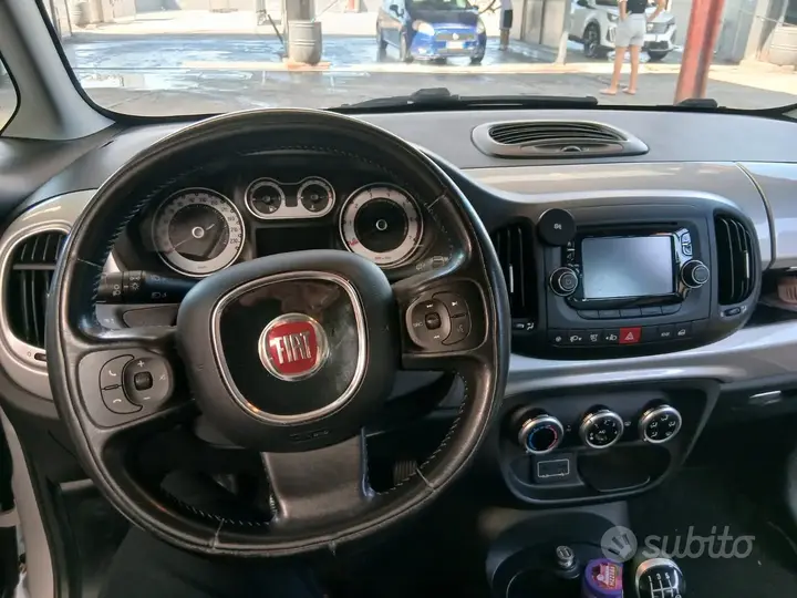 Fiat 500L 2016 photo 2
