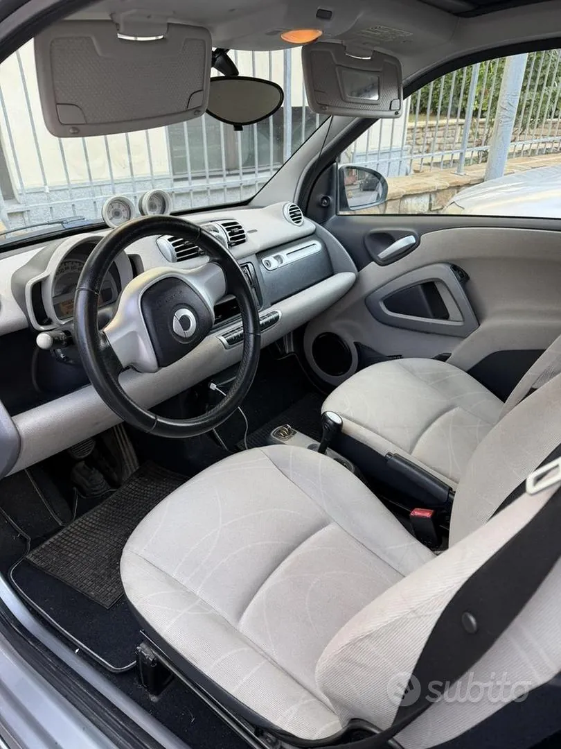 Smart Fortwo 2011 photo 5