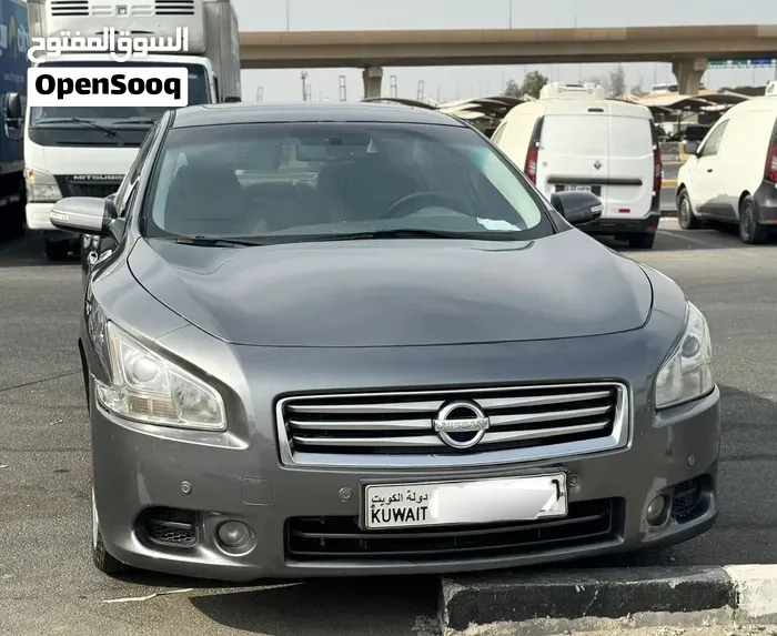 Nissan Maxima