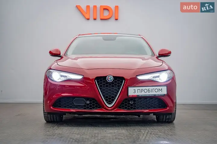 Alfa Romeo Giulia 2017 photo 5