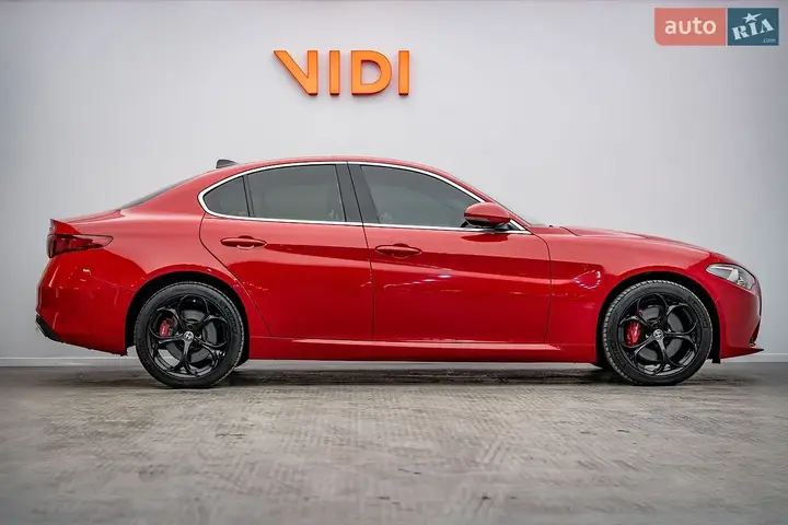 Alfa Romeo Giulia 2017 photo 4