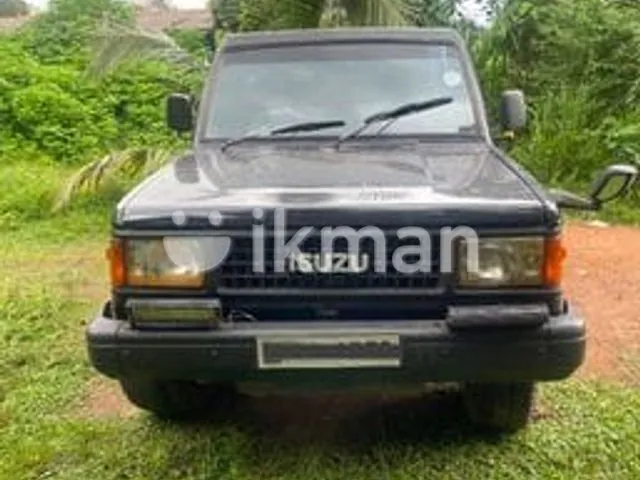 Isuzu Trooper