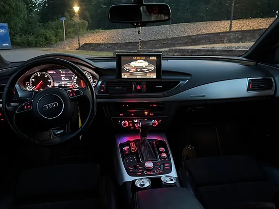 Audi A7 2012 photo 5