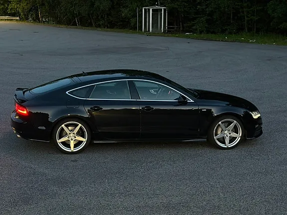 Audi A7 2012 photo 3