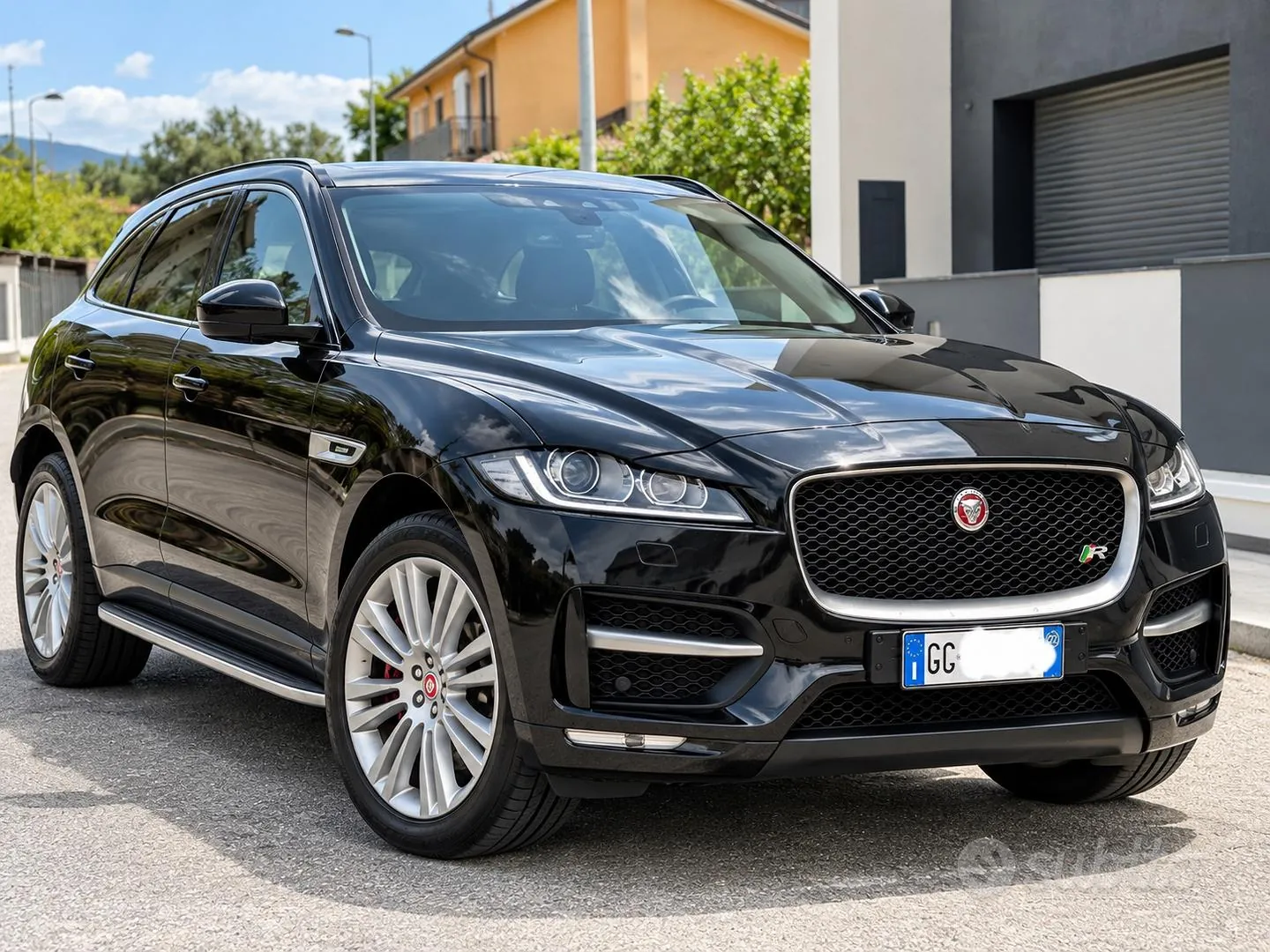 Jaguar F-Pace