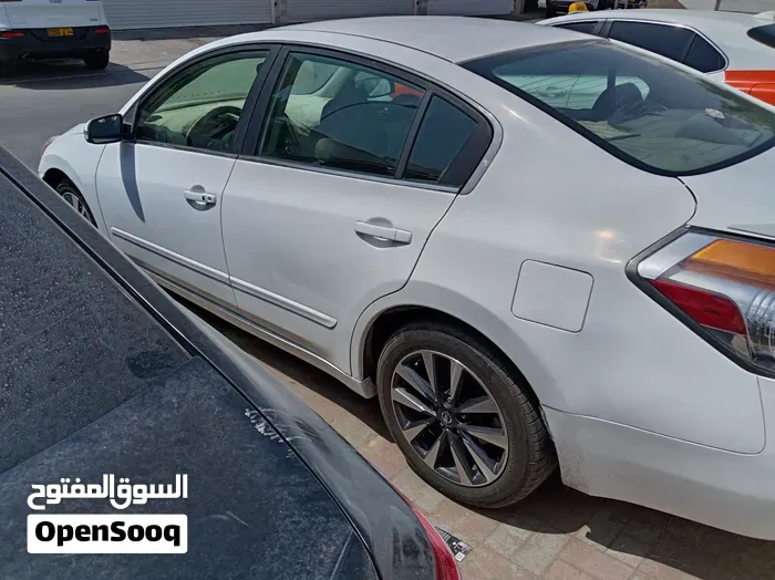 Nissan Altima 2012 photo 5