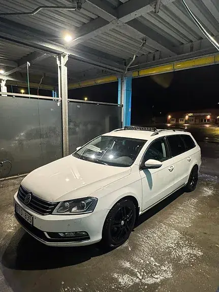 Volkswagen Passat 2012 photo 4