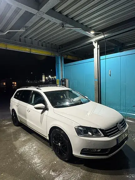 Volkswagen Passat 2012 photo 3