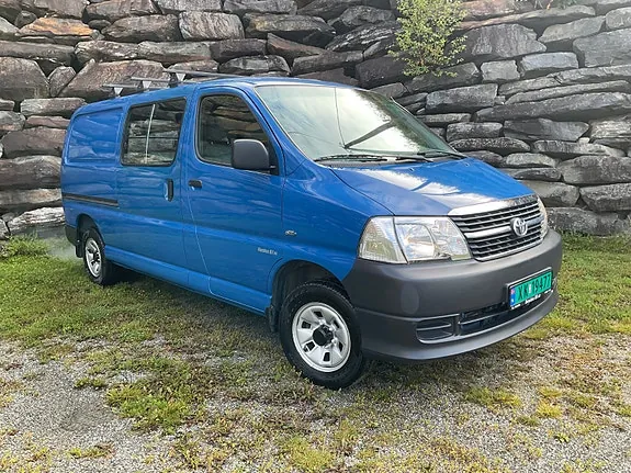 Toyota Hiace 2011 photo 5