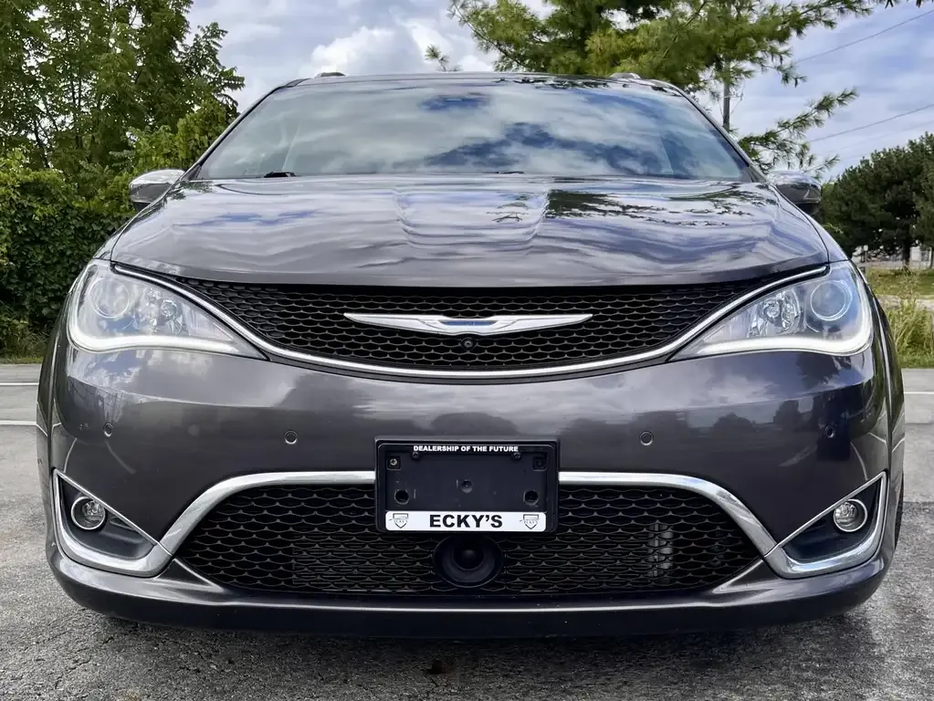 Chrysler Pacifica 2018 photo 3