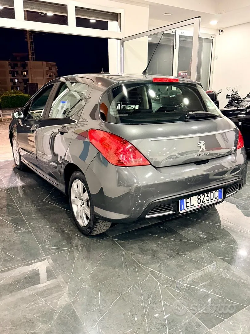 Peugeot 308 2012 photo 5