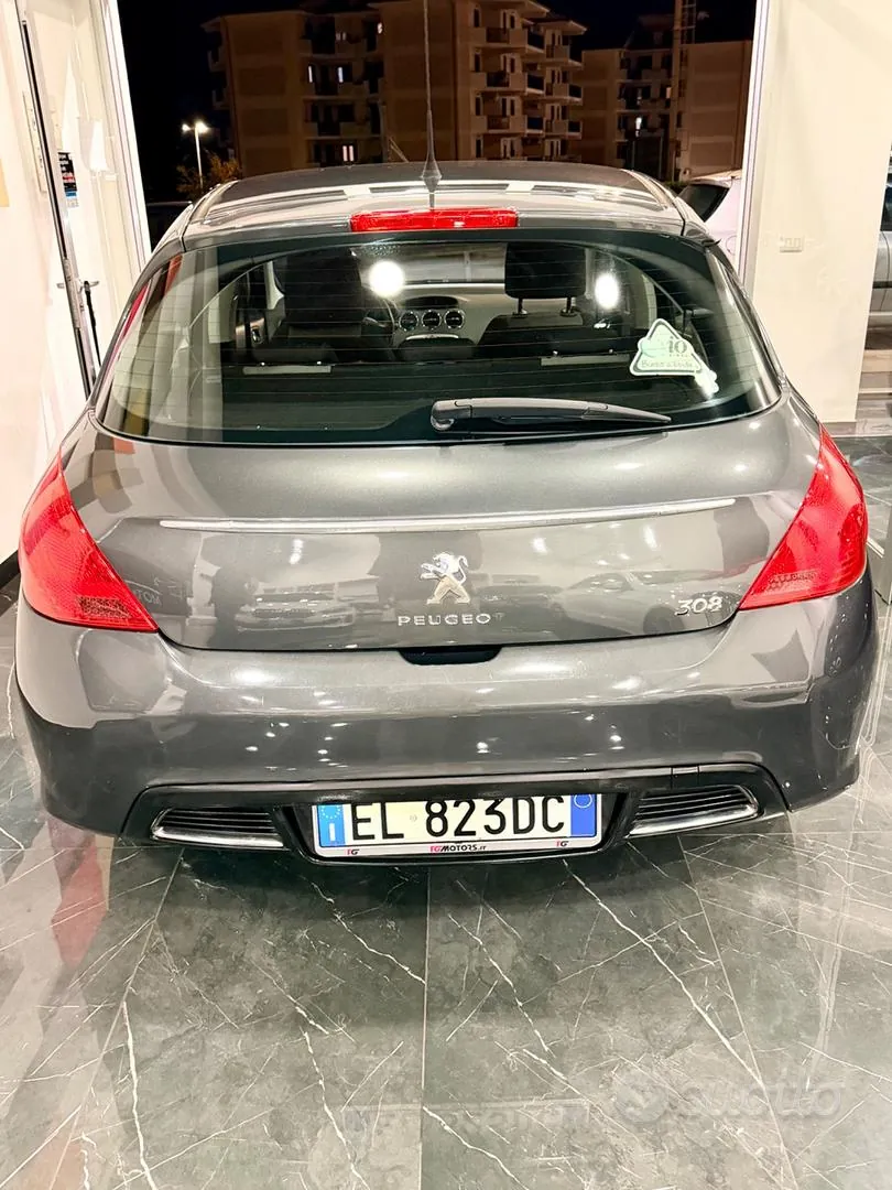 Peugeot 308 2012 photo 4