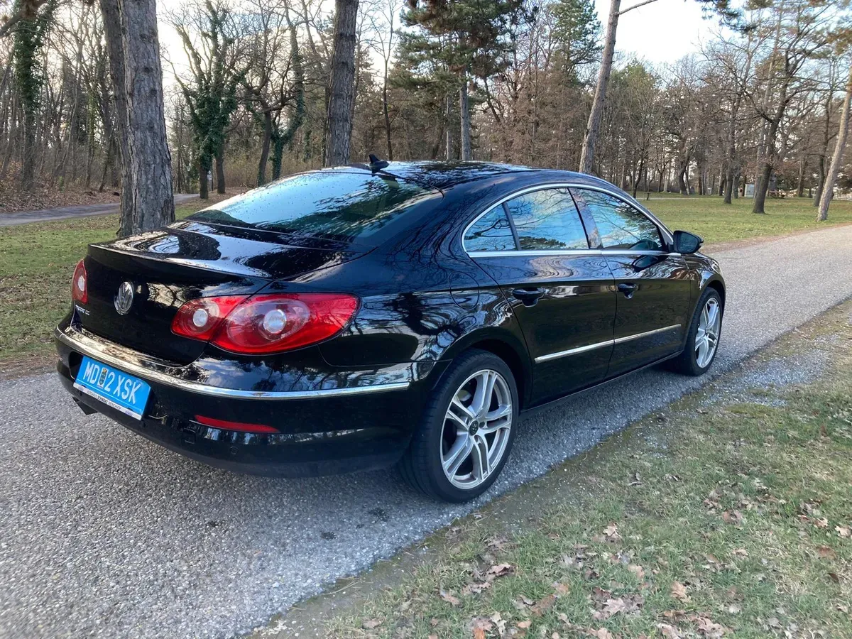 Volkswagen Passat 2010 photo 2