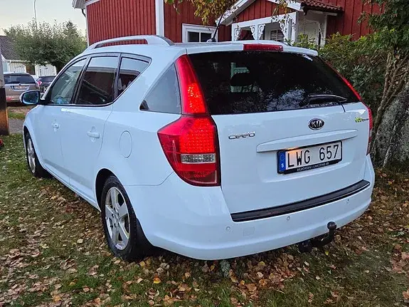 Kia Ceed 2012 photo 5
