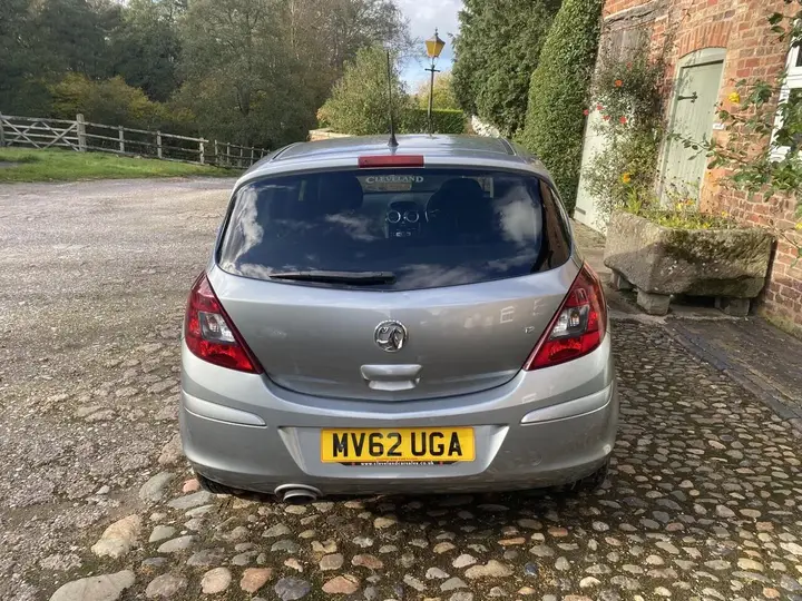 Vauxhall Corsa 2012 photo 4