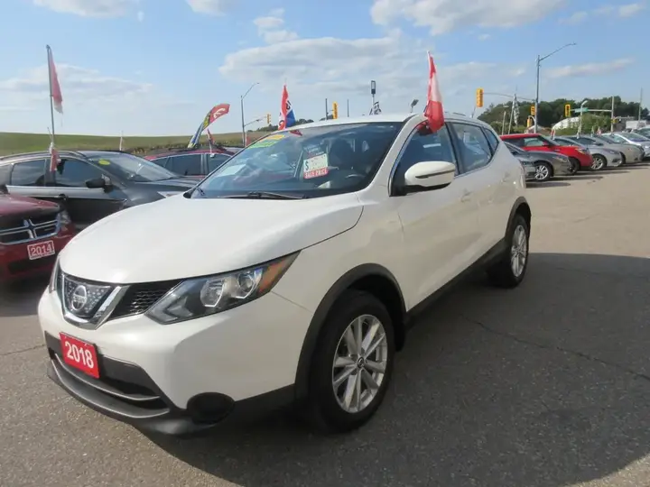 Nissan Qashqai 2018 photo 3