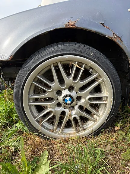 BMW 325I 2002 photo 3
