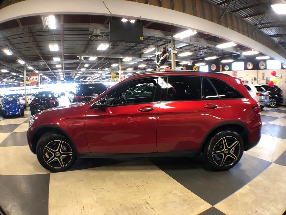 Mercedes-Benz Glc-Class 2022 photo 4