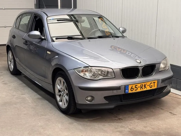 BMW 1 Series 2005 photo 3