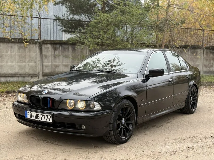 BMW E39 2001 photo 3
