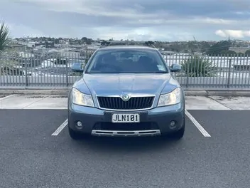 Skoda Octavia 2012 photo 5