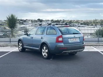 Skoda Octavia 2012 photo 4