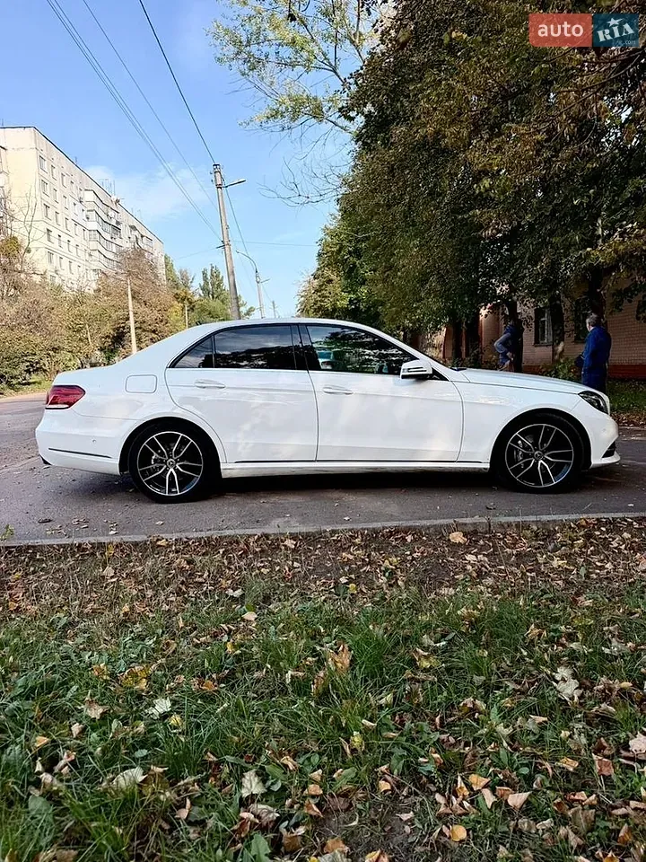 Mercedes-Benz E-Class 2014 photo 2