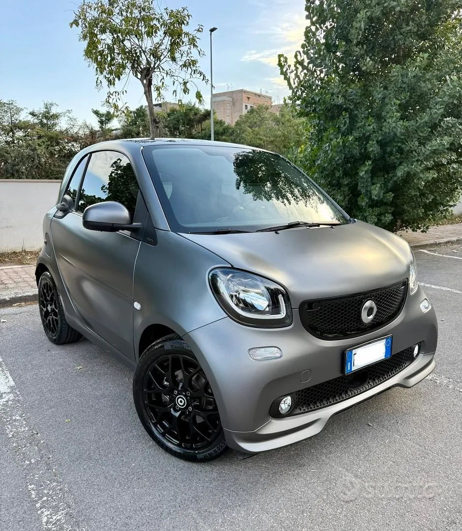 Smart Fortwo 2019 photo 2