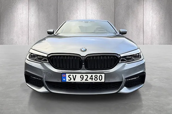 BMW 530E 2019 photo 2