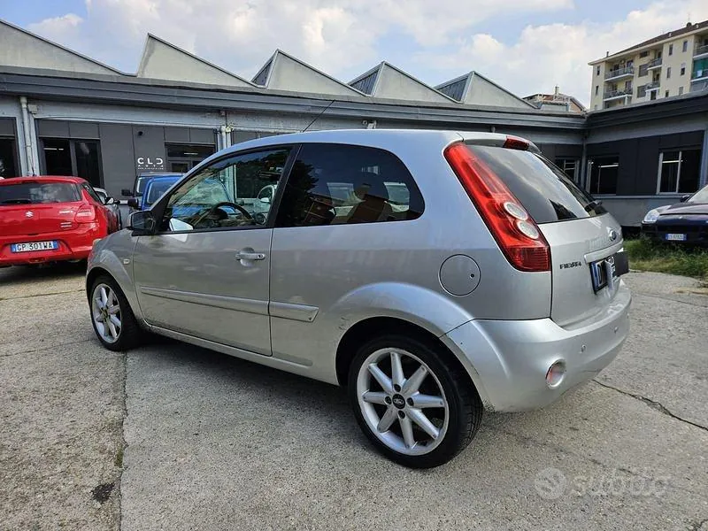 Ford Fiesta 2008 photo 5