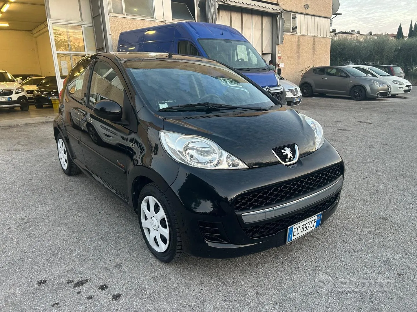 Peugeot 107 2010 photo 3