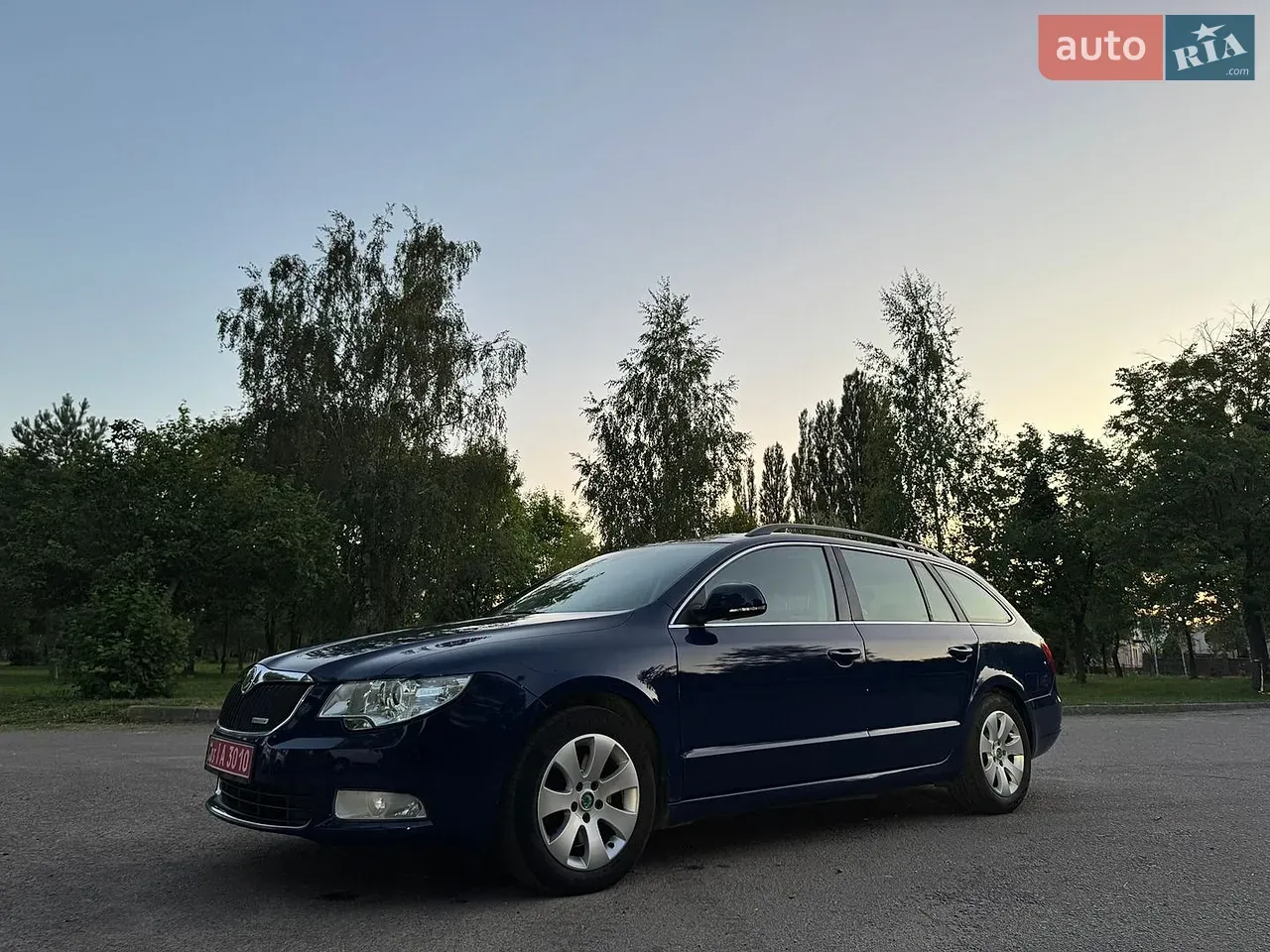 Skoda Superb 2012 photo 5