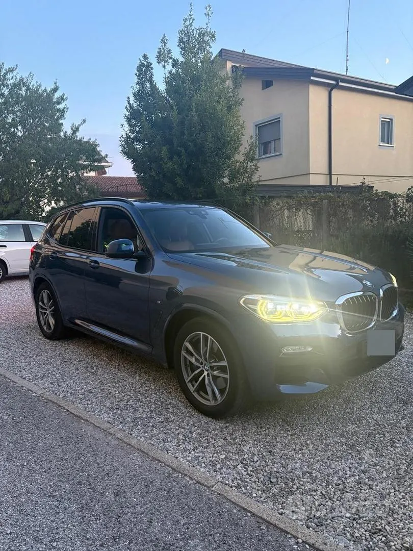 BMW X3 2018 photo 2