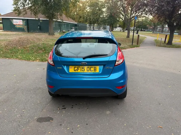 Ford Fiesta 2015 photo 3