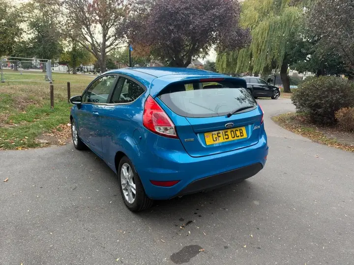 Ford Fiesta 2015 photo 4