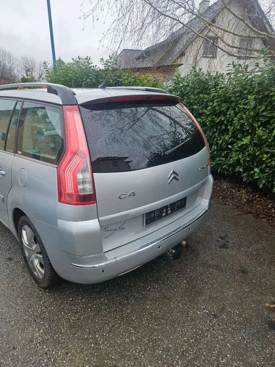 Citroen C4 Picasso 2008 photo 3