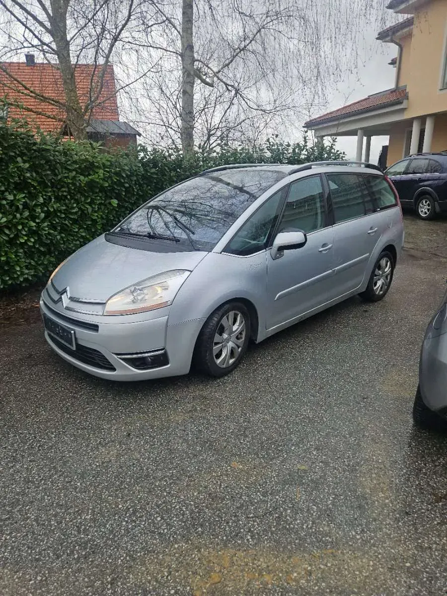 Citroen C4 Picasso 2008 photo 2