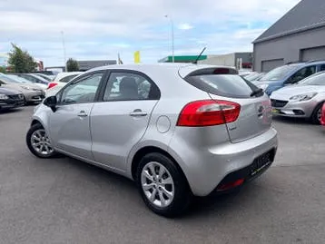 Kia Rio 2011 photo 3